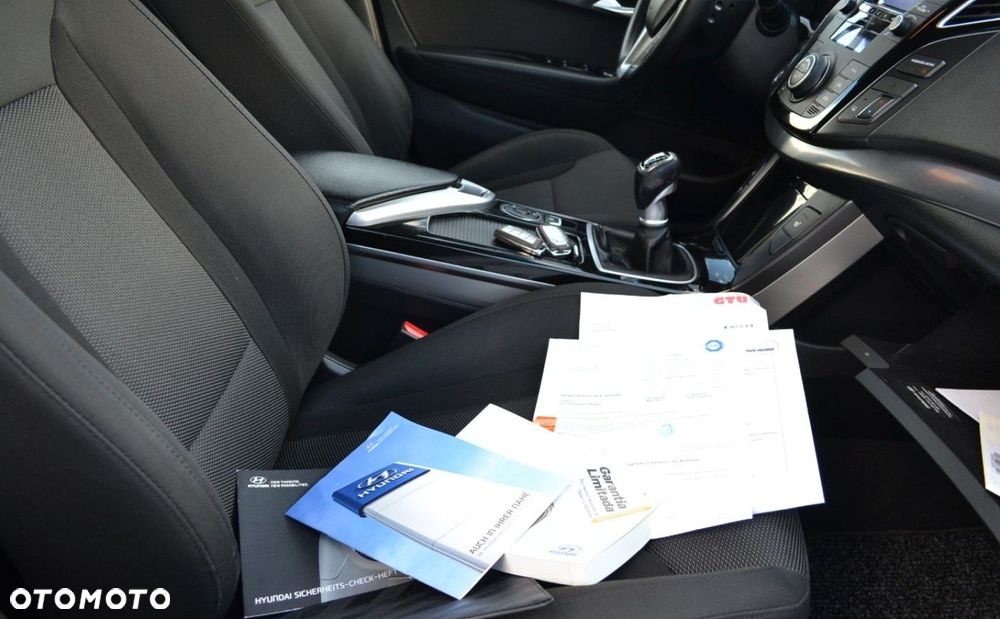 Hyundai i40 i40cw 1.6 Fifa World Cup Edition - 37