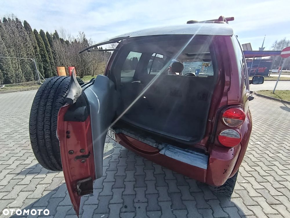 Jeep Liberty - 14