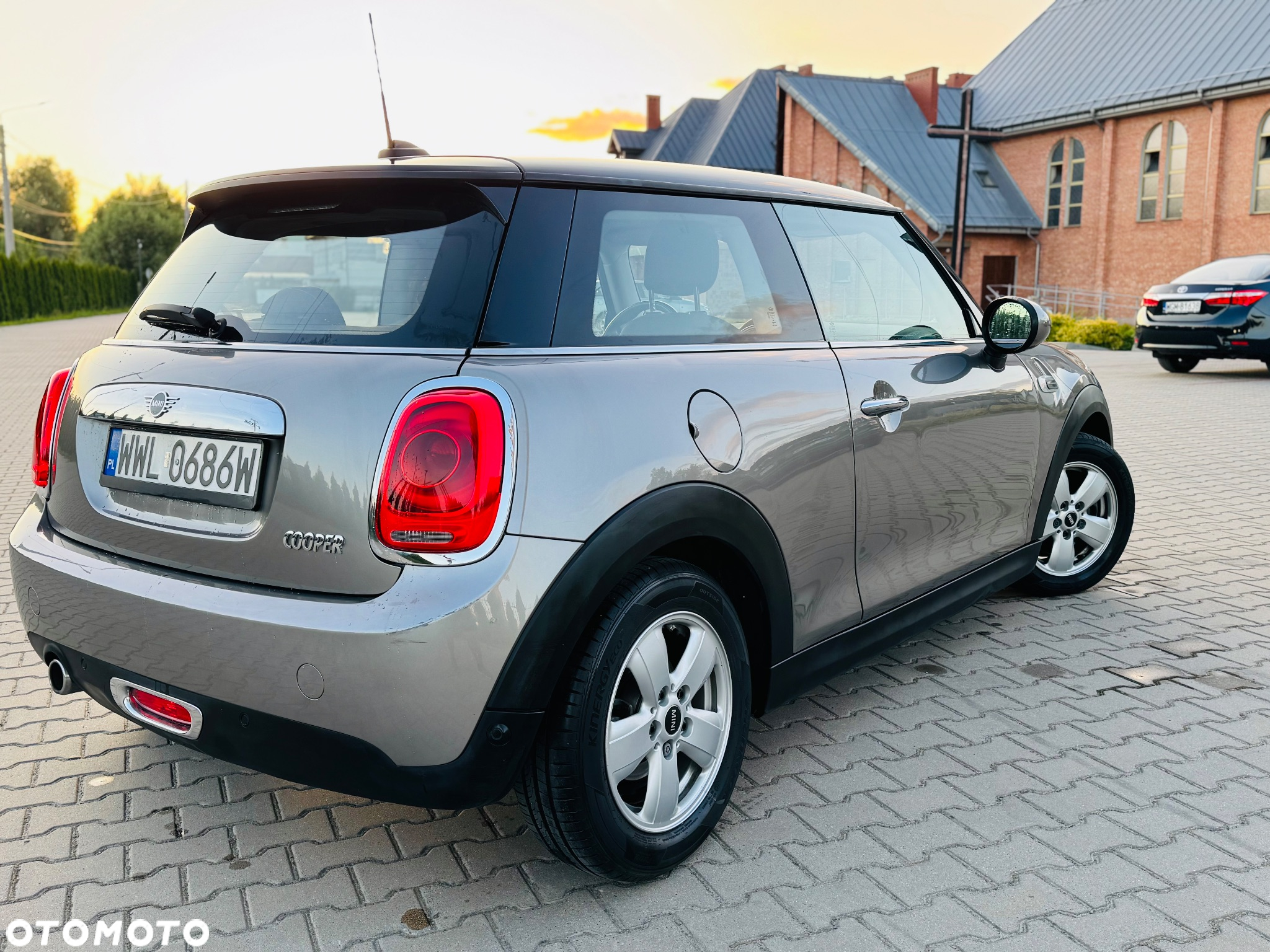MINI Cooper - 4