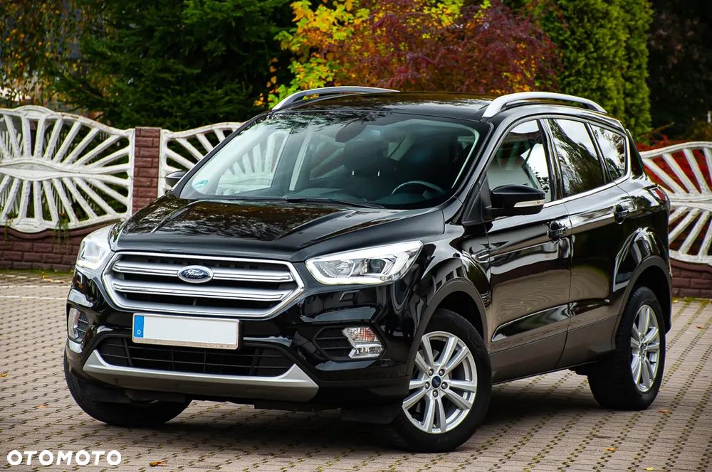 Ford Kuga 1.5 EcoBoost TITANIUM - 23