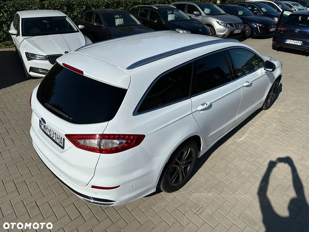 Ford Mondeo - 32