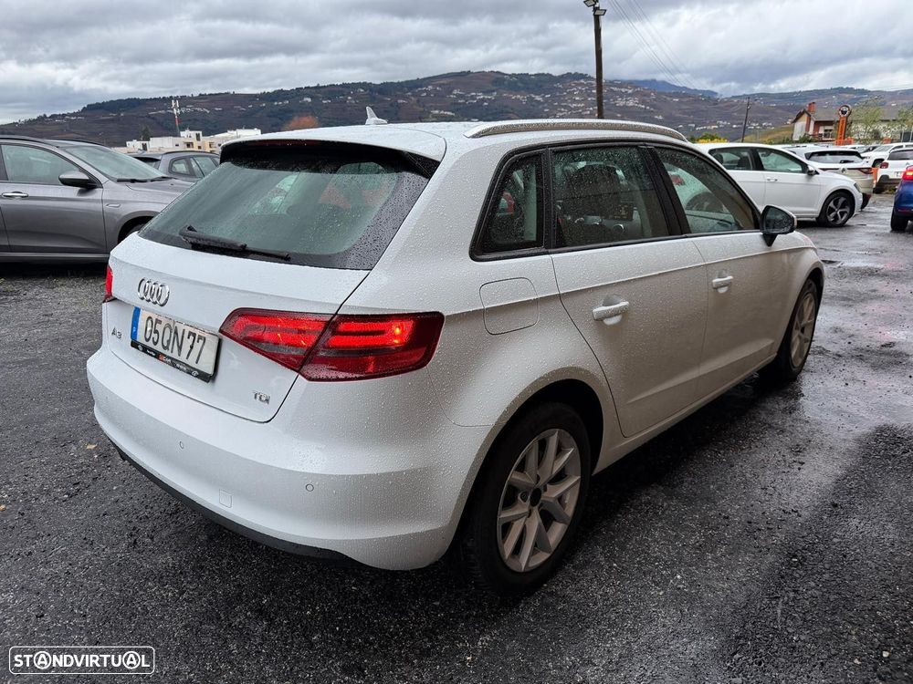 Audi A3 Sportback 1.6 TDI Sport - 11