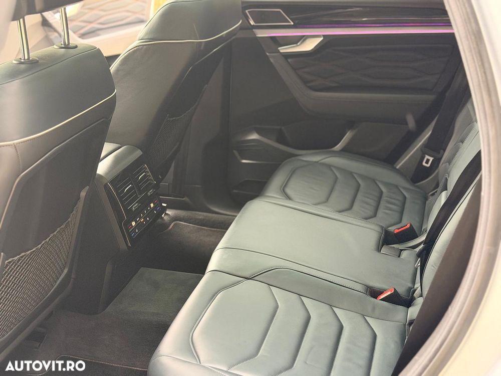Volkswagen Touareg 3.0 V6 TDI 4Motion DPF Automatik One Million - 25