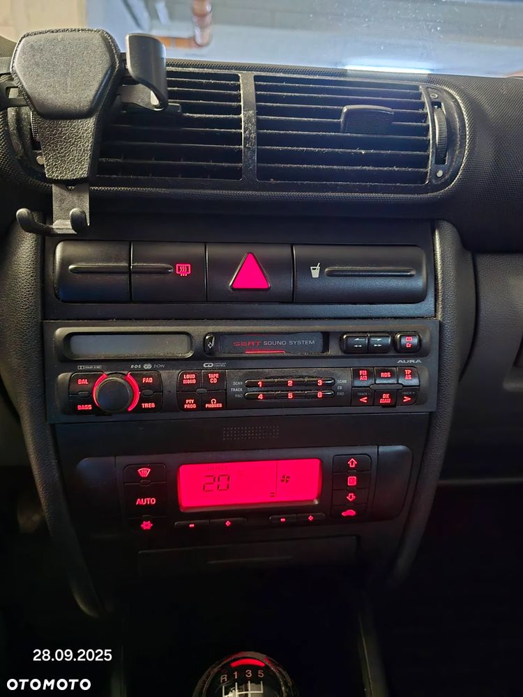 Seat Toledo 1.9 TDI Signo - 11