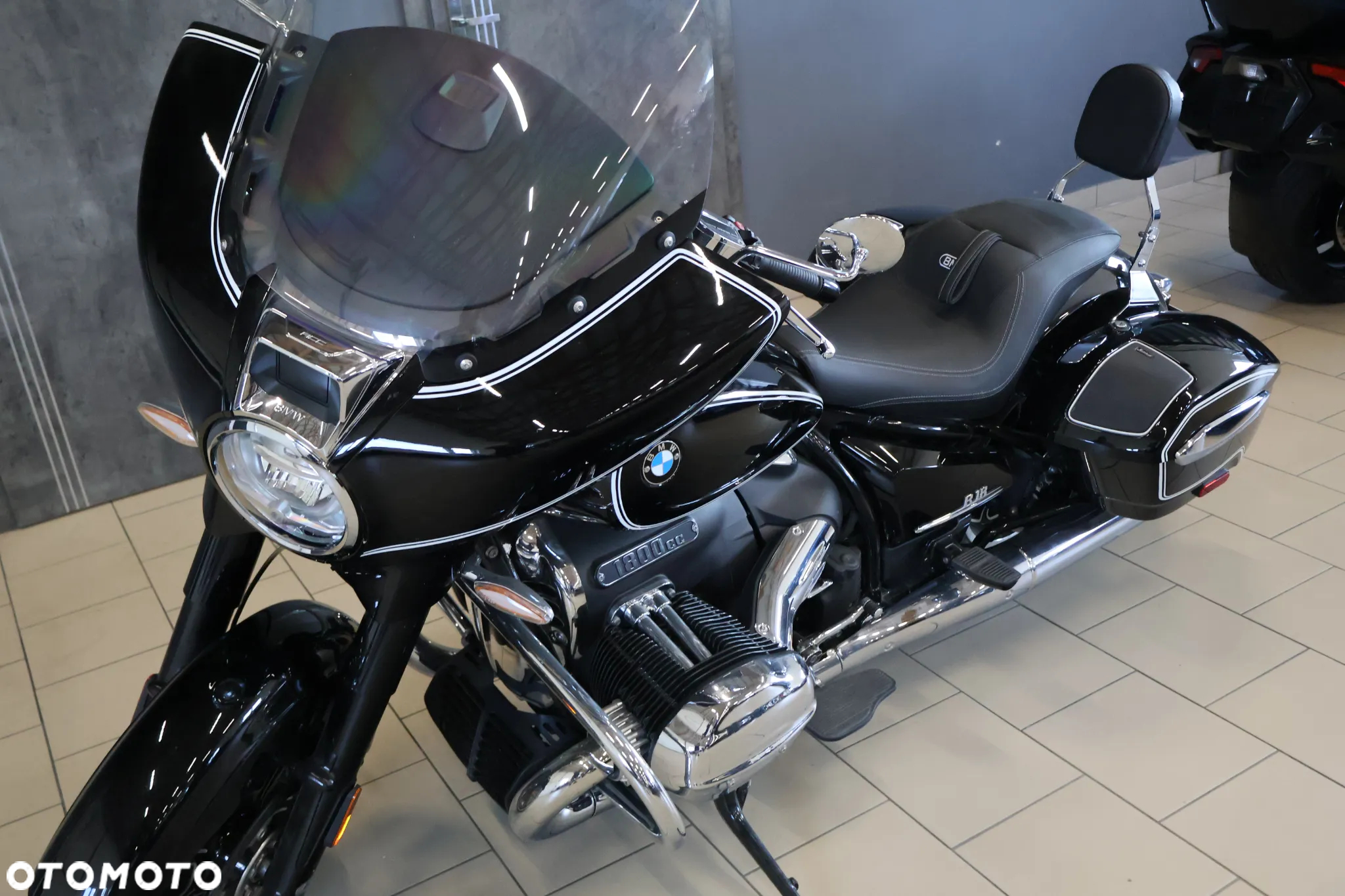 BMW R - 19