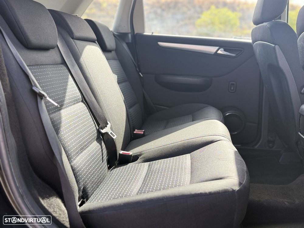 Mercedes-Benz B 180 CDI Autotronic - 9