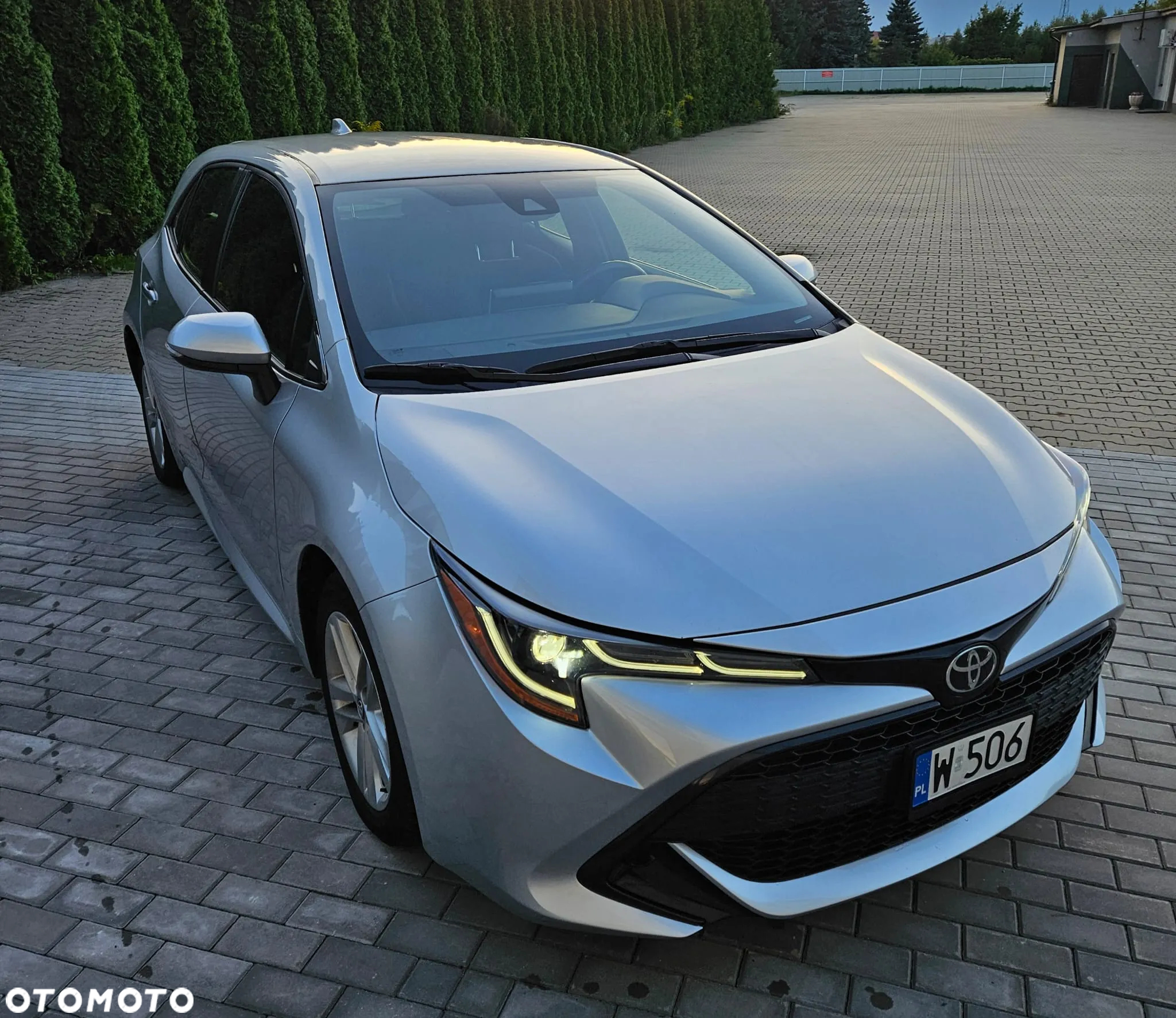 Toyota Corolla - 2
