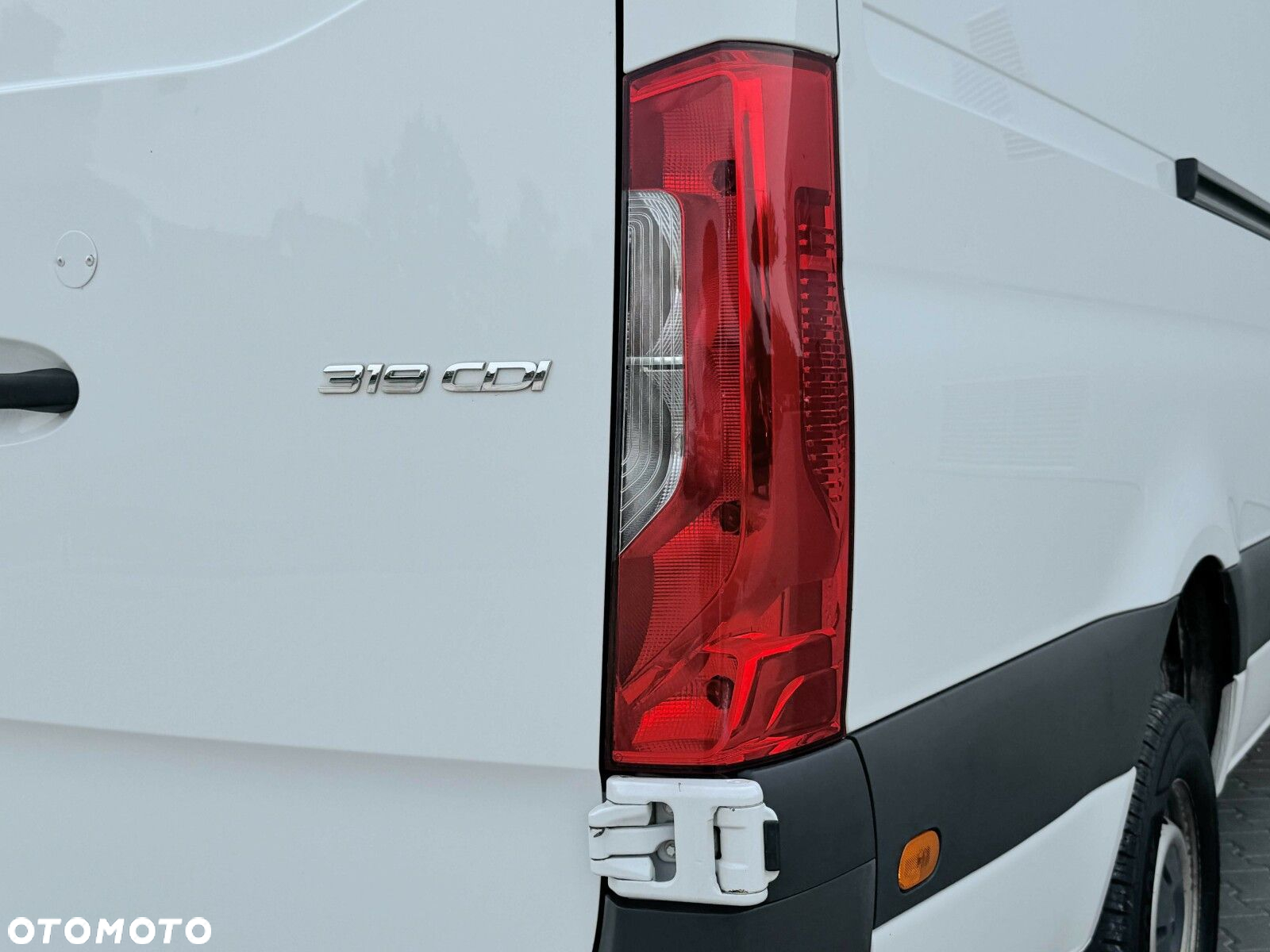 Mercedes-Benz Sprinter - 13