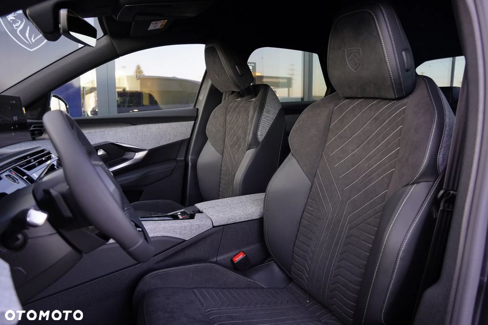 Peugeot 3008 1.2 PureTech mHEV GT e-DCS6 - 11