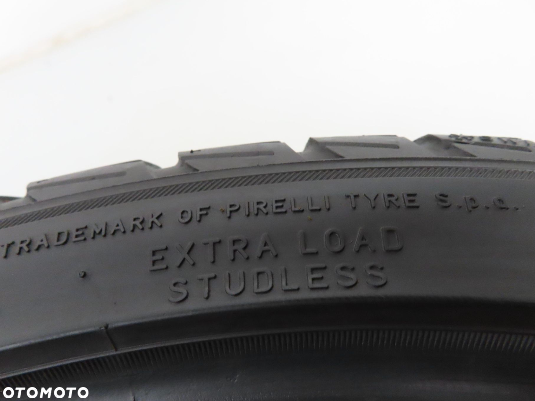 2x 235/35R19 OPONY ZIMOWE Pirelli SottoZero 3 Winter 91W XL - 2