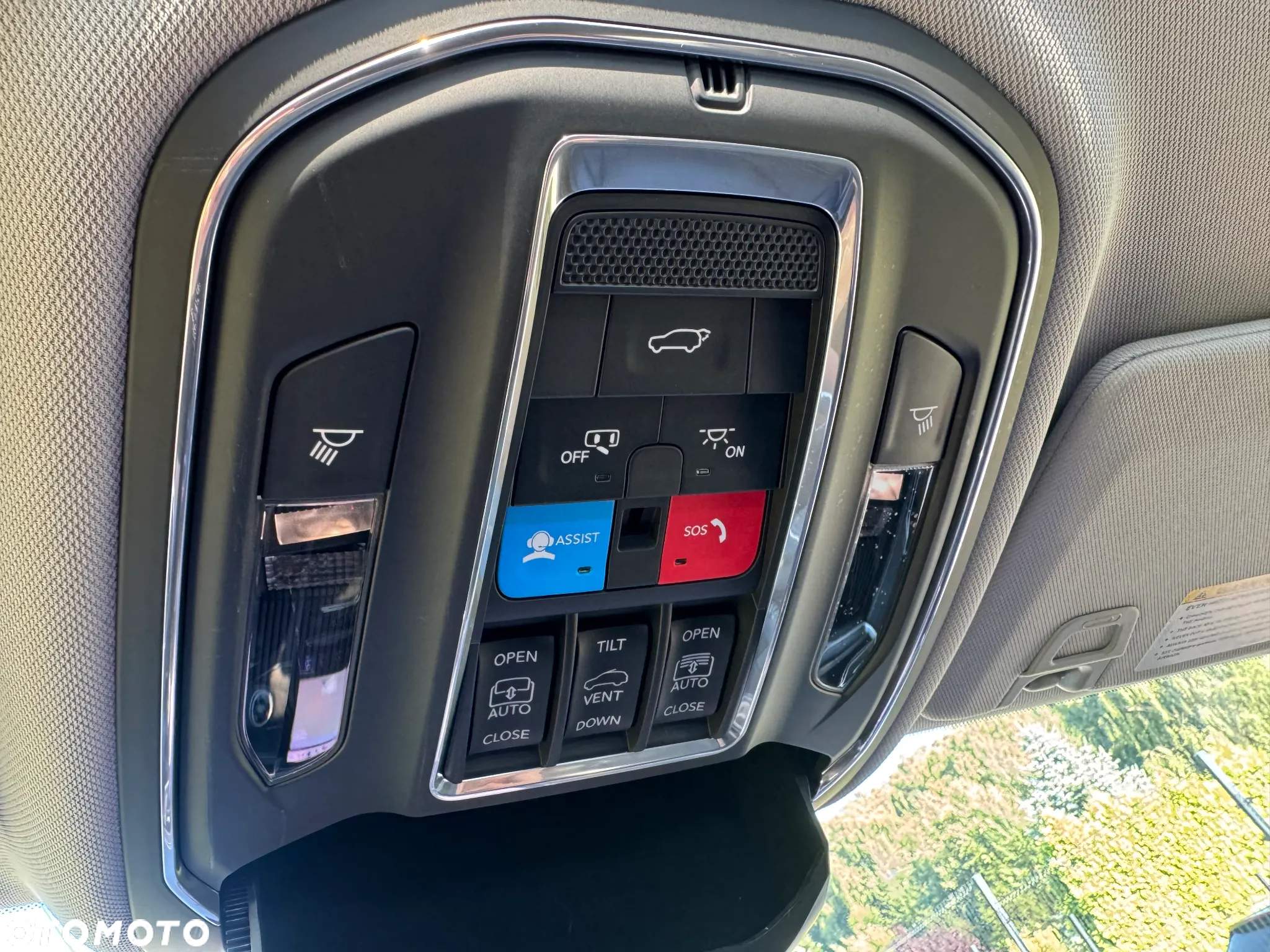 Jeep Grand Cherokee - 25