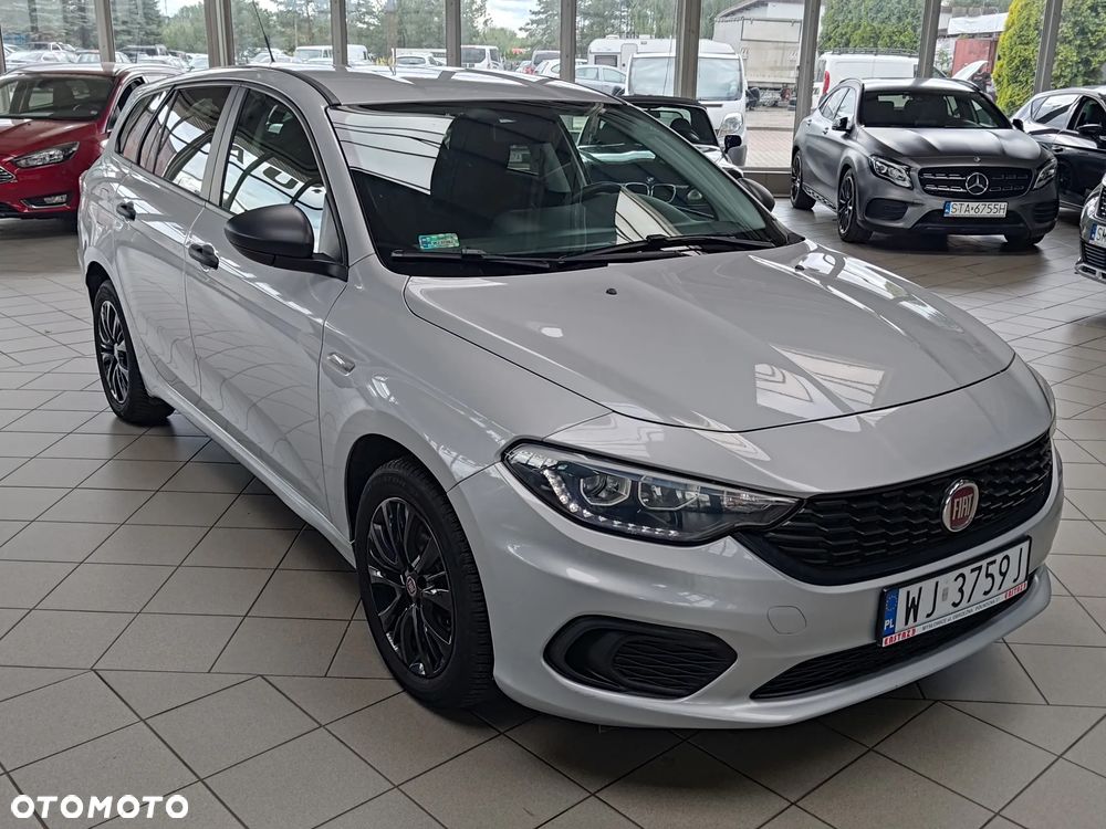 Fiat Tipo 1.4 16v Lounge EU6d - 3