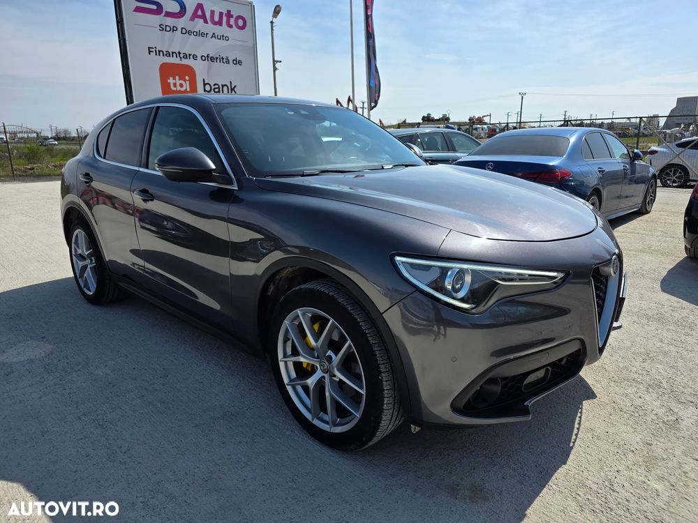 Alfa Romeo Stelvio 2.2 16V AT8 Q4 Veloce - 3