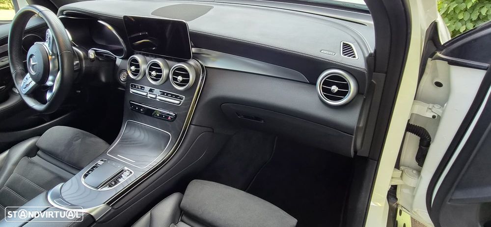 Mercedes-Benz GLC 300 e 4Matic - 21