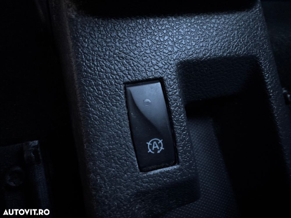 Dacia Lodgy Blue dCi 115 Comfort - 24