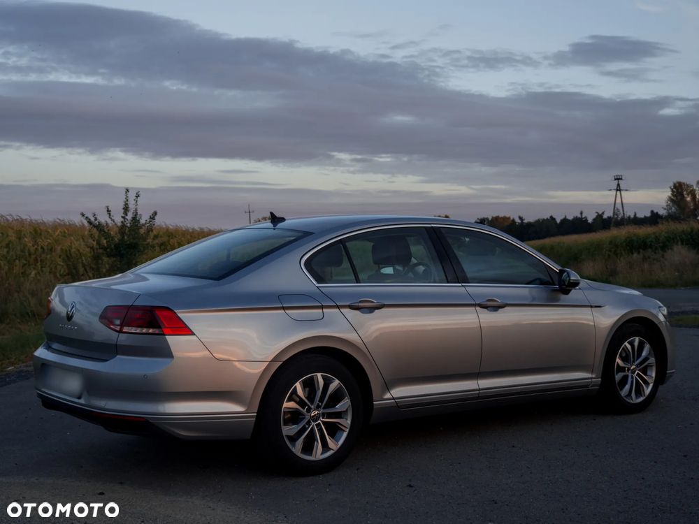 Volkswagen Passat 1.5 TSI EVO Business - 7