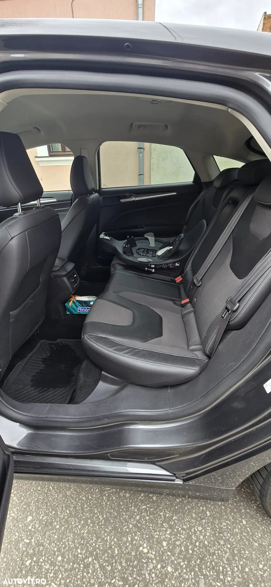 Ford Mondeo 2.0 TDCi Powershift AWD Titanium - 6