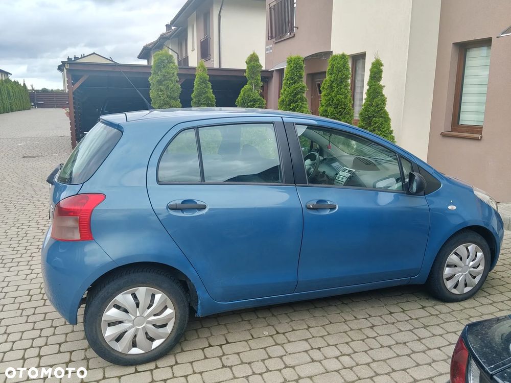 Toyota Yaris - 9