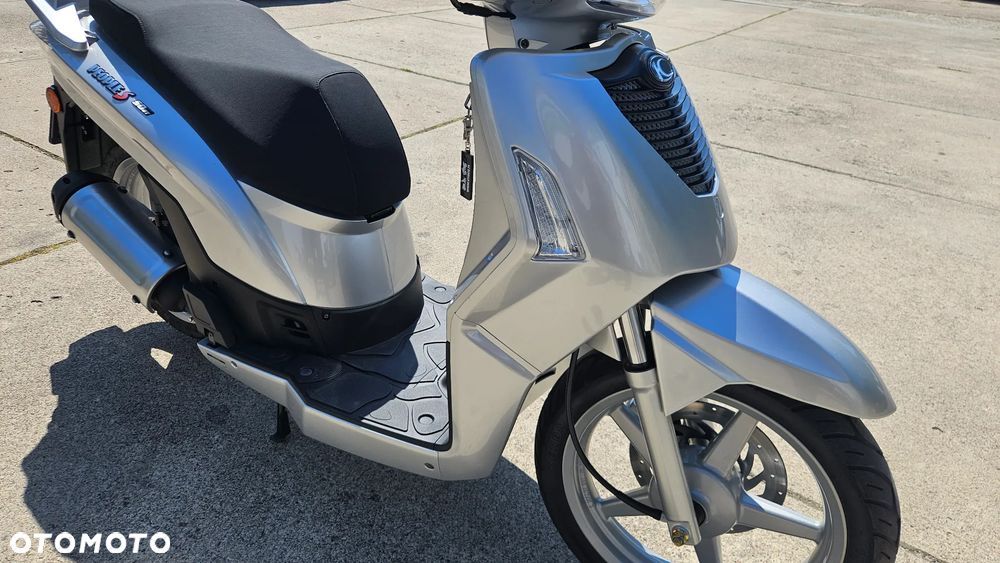 Kymco People - 12