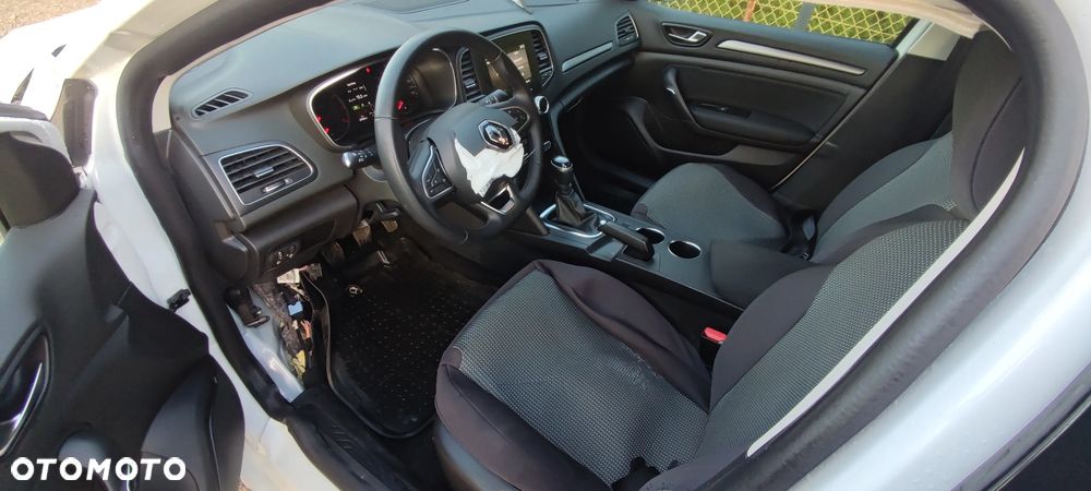 Renault Megane 1.3 TCe FAP Techno - 6