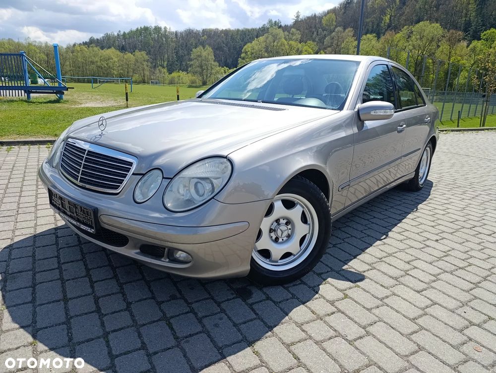 Mercedes-Benz Klasa E 220 CDI Automatik Classic DPF BusinessEDITION - 1