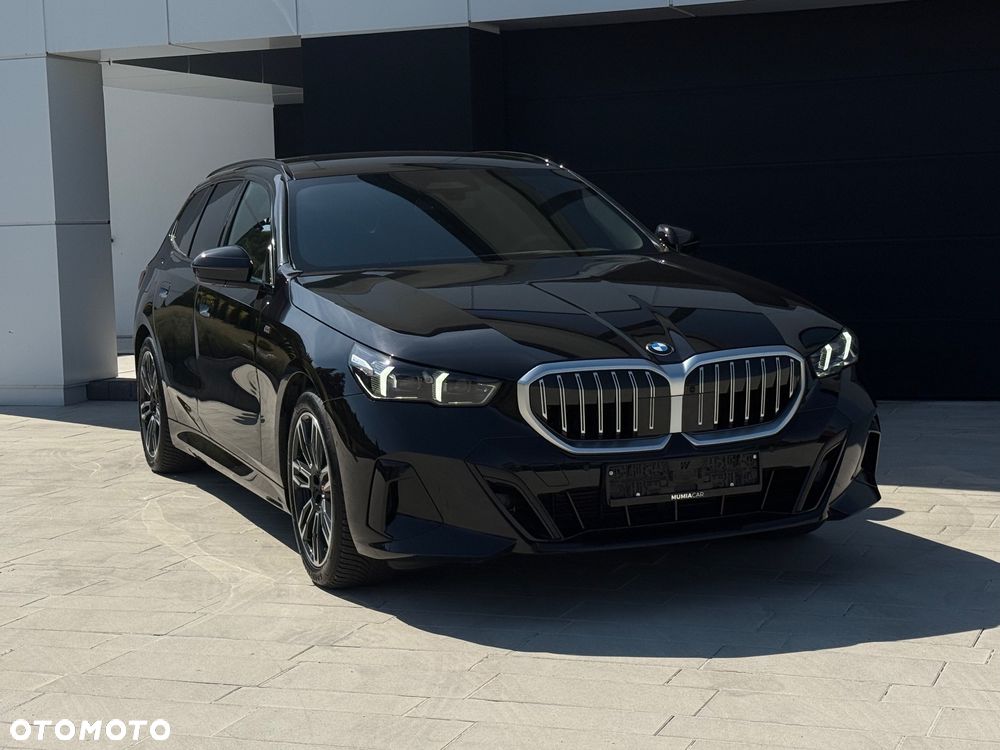 BMW Seria 5 520d xDrive Touring - 34