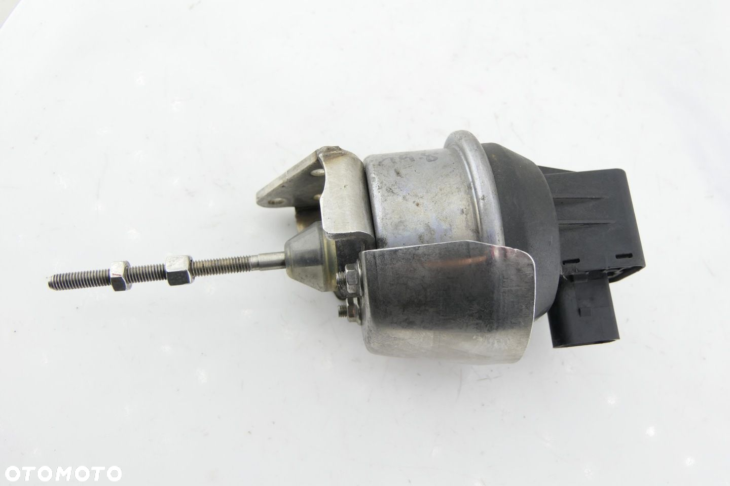 Nastawnik Turbiny AUDI A6 C6 A4 B8 2.0 TDI CBA - 2
