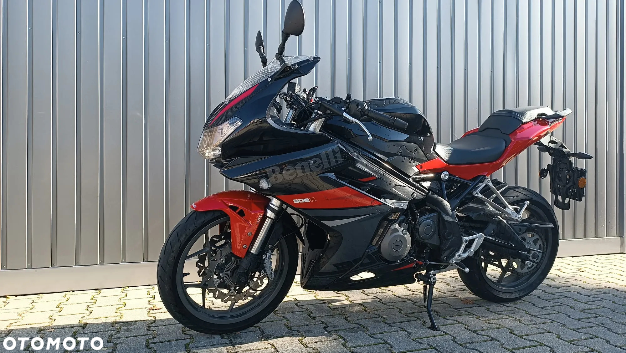 Benelli Inny - 3