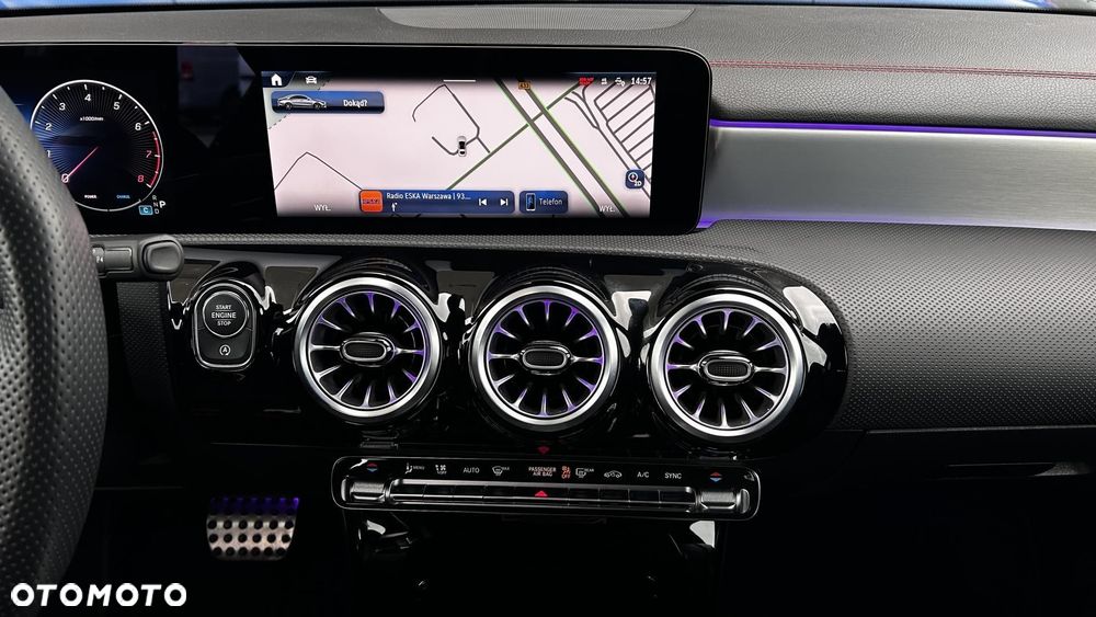 Mercedes-Benz CLA - 16