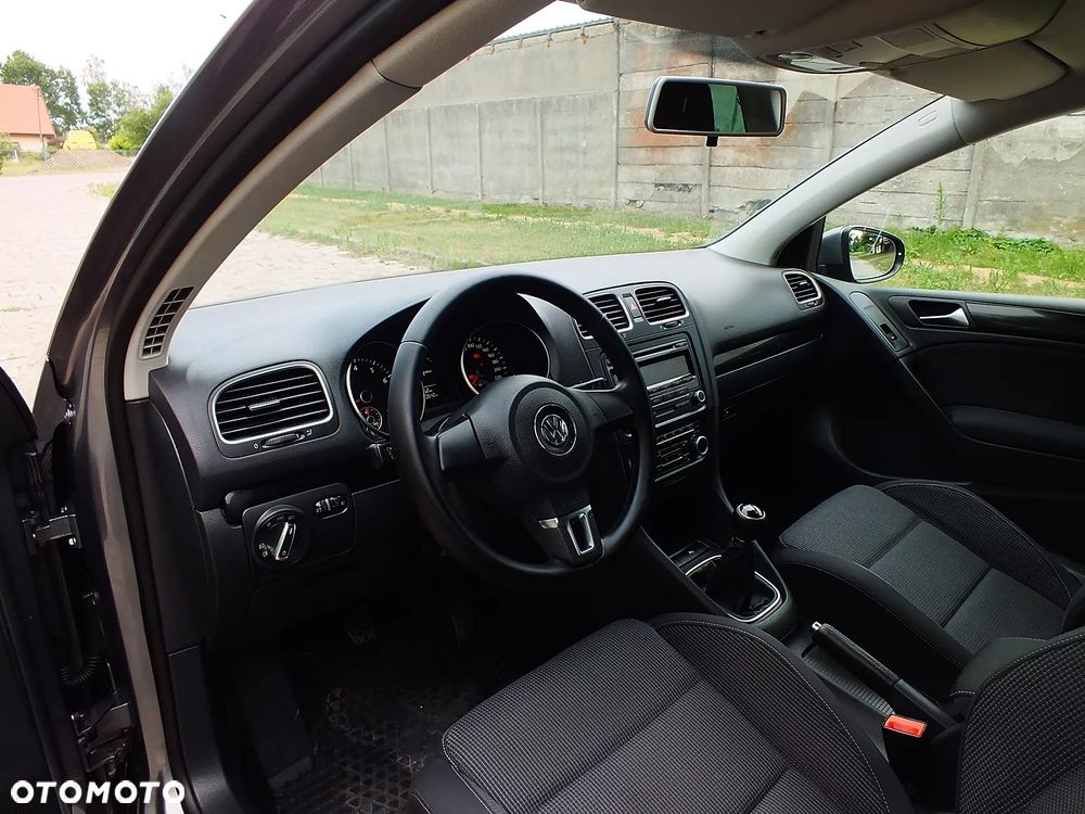 Volkswagen Golf 1.6 Q-Line - 7