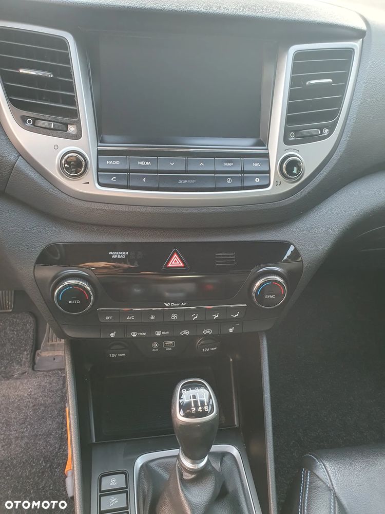 Hyundai Tucson 1.6 GDI BlueDrive Design 2WD - 29