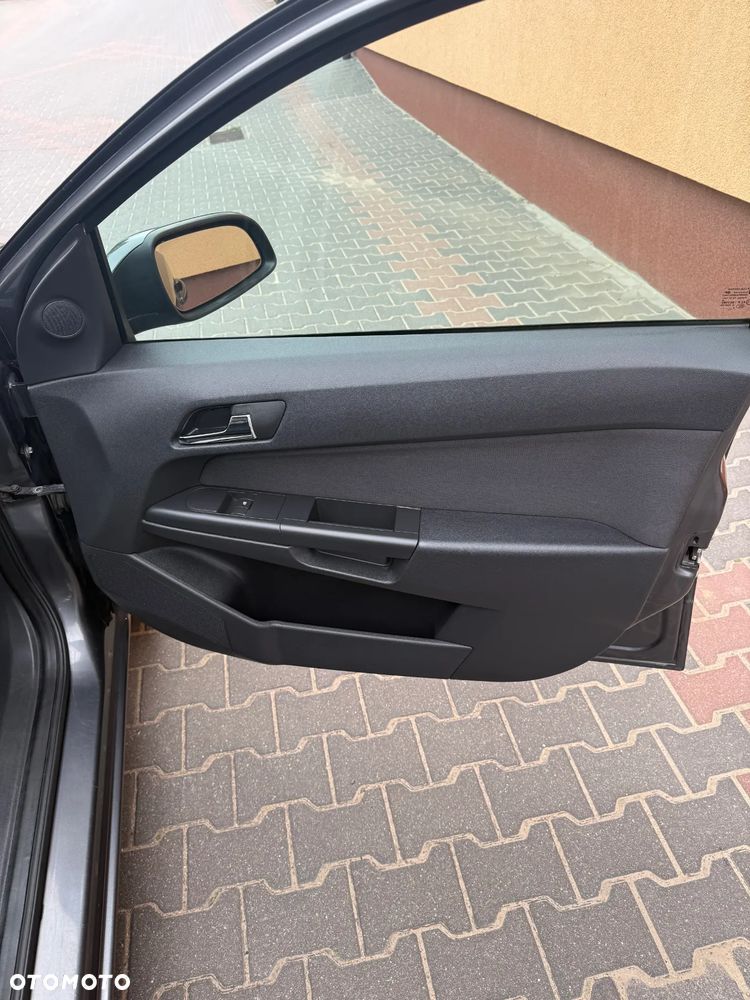 Opel Astra - 19