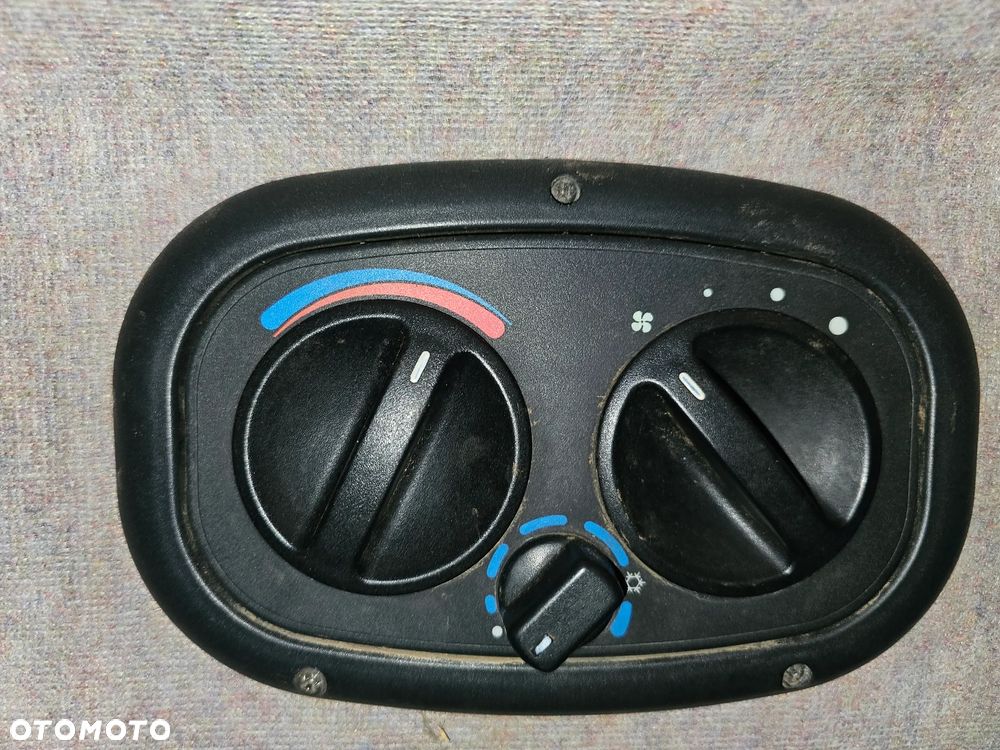 New Holland U2D6 ( w dokumentach) , model handlowy TN 85 FA - 17