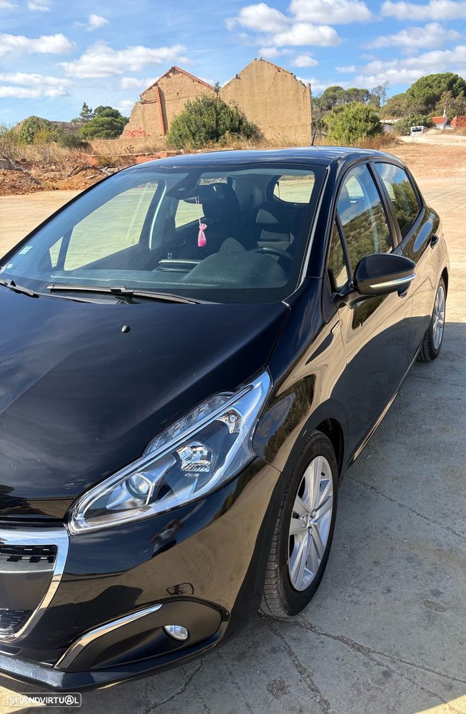 Peugeot 208 1.2 PureTech Signature - 5