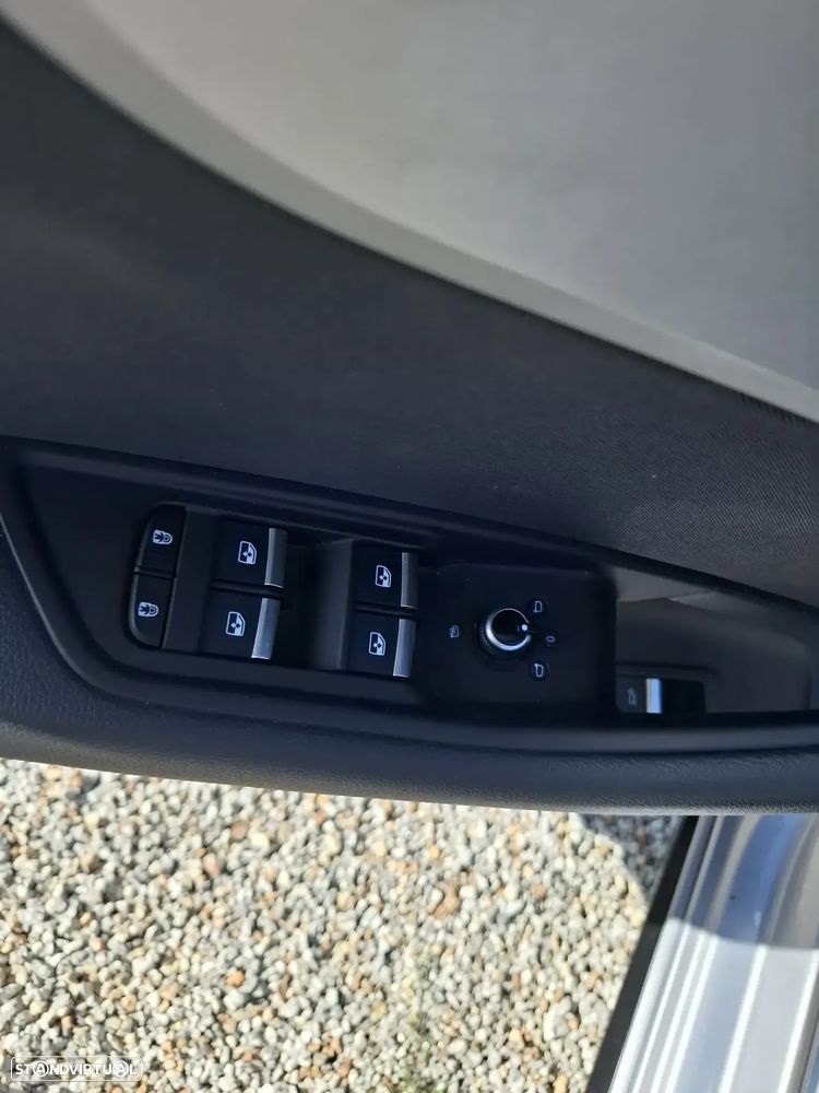 Audi A4 Avant 35 TDI S tronic - 25