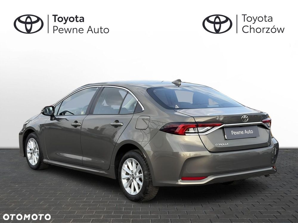 Toyota Corolla - 12