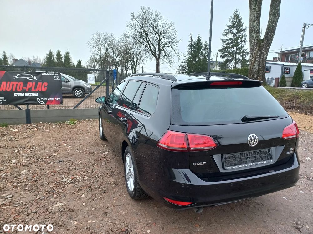 Volkswagen Golf - 10