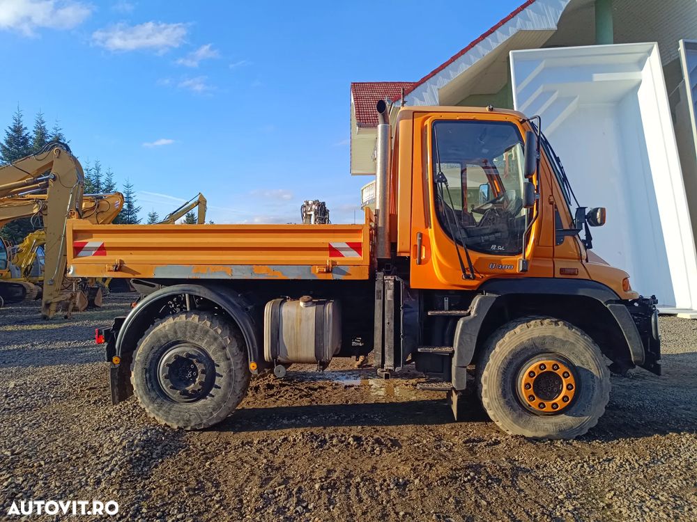 Mercedes-Benz Unimog U400 - 2