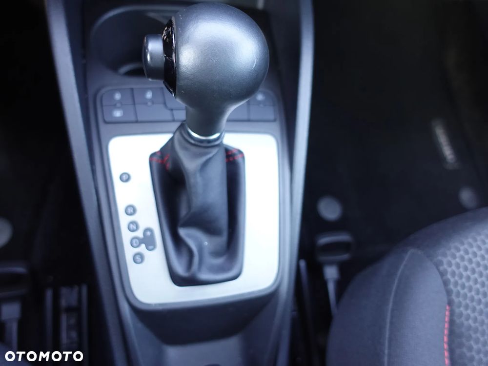 Seat Ibiza 1.4 TSI DSG FR - 8