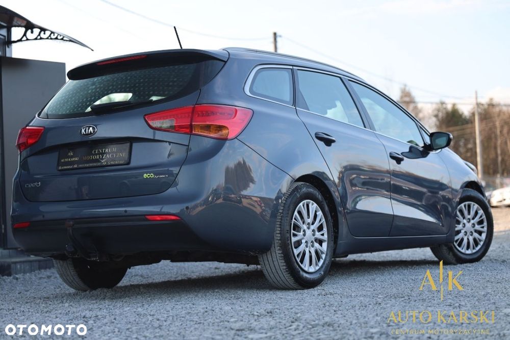 Kia Ceed - 4