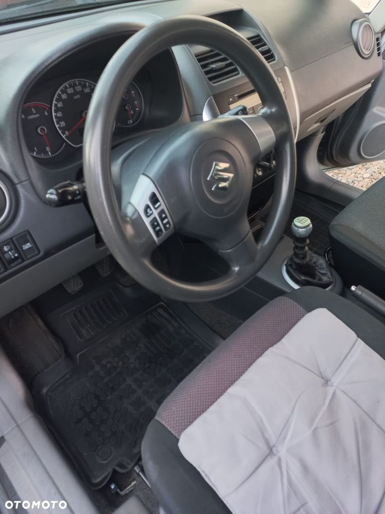 Suzuki SX4 1.9 DDiS 4WD GS / Premium - 16