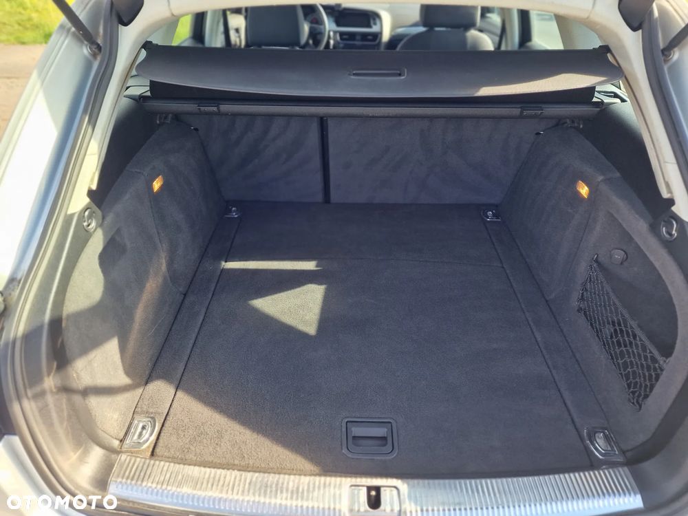 Audi A4 Avant 2.0 TDI DPF quattro - 23