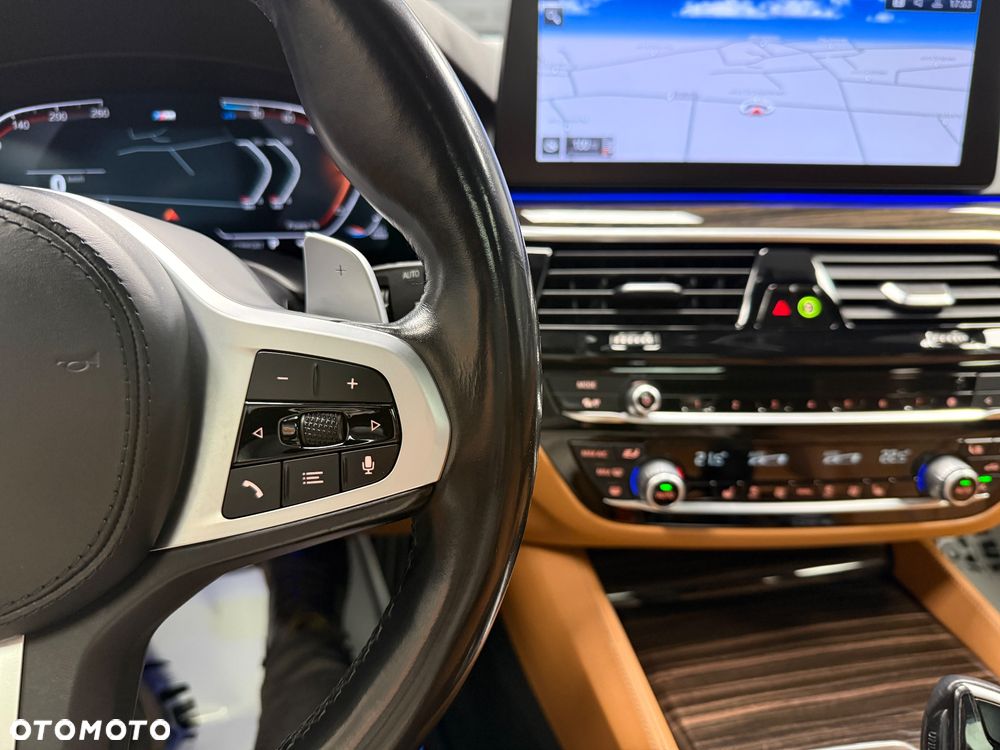 BMW Seria 5 520d M Sport sport - 15