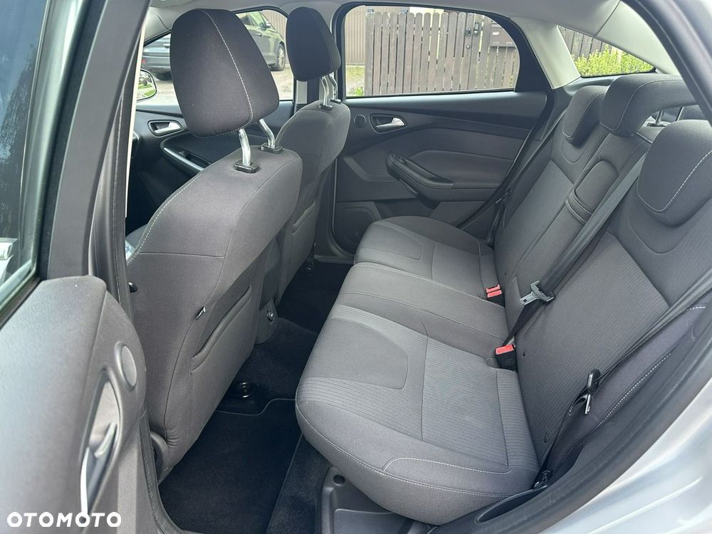 Ford Focus - 13