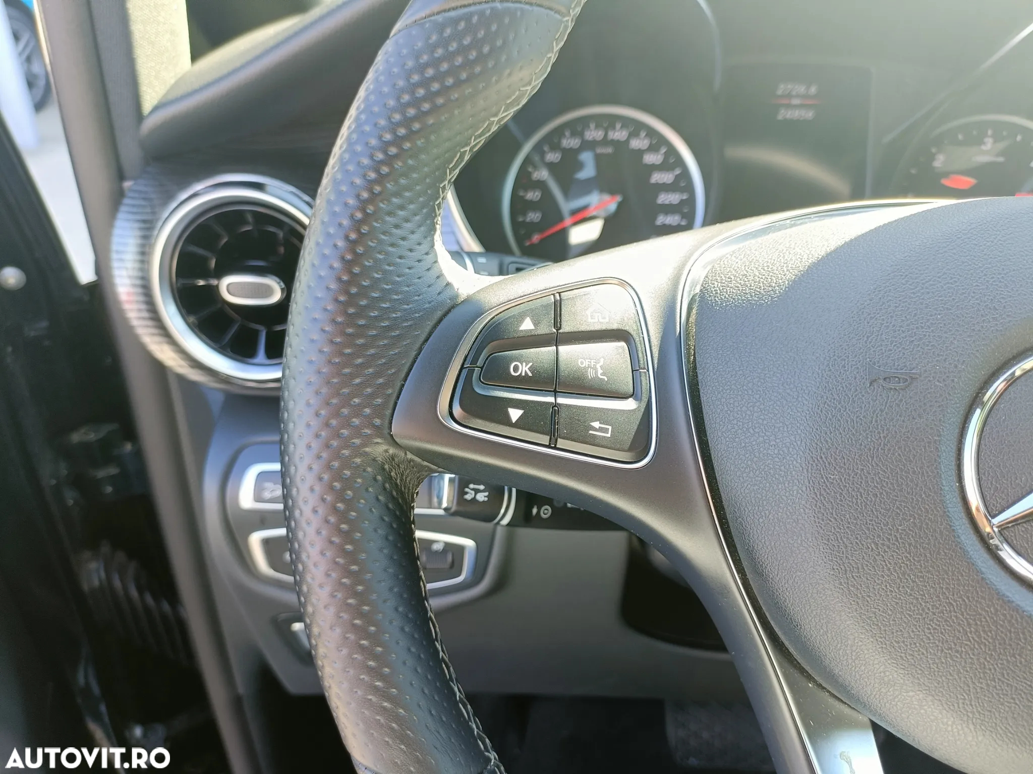 Mercedes-Benz V 300 d Combi Lung 237 CP AWD 9AT Avantgarde - 17