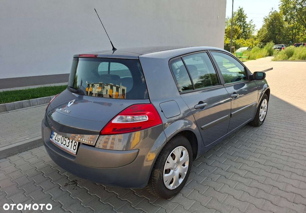 Renault Megane - 7