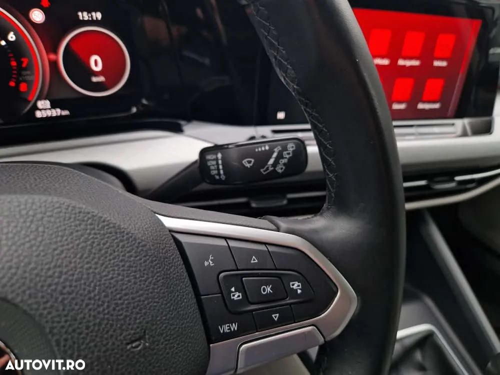 Volkswagen Golf 1.5 TSI ACT Life - 13