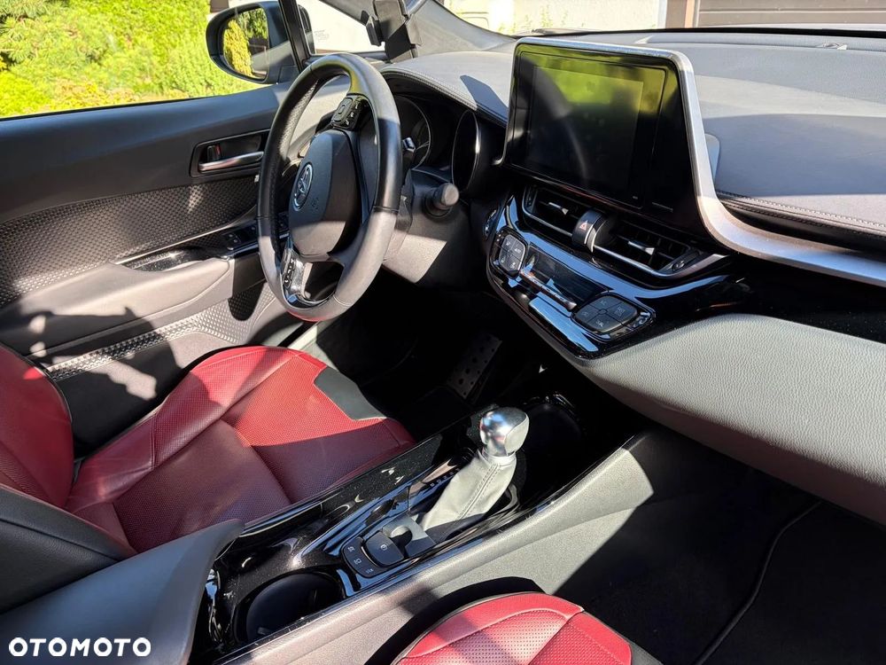 Toyota C-HR - 4