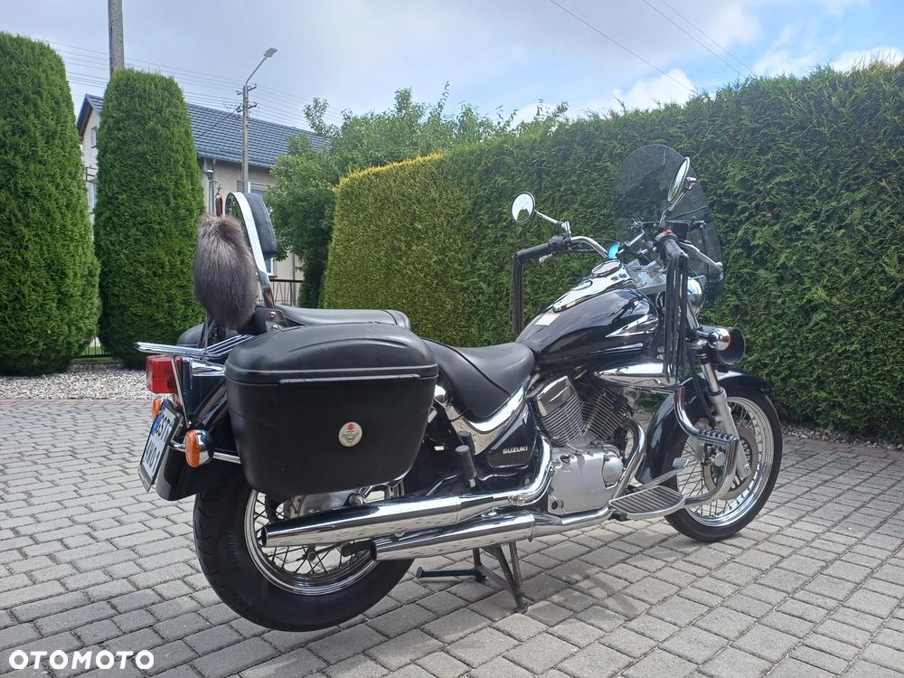 Suzuki Intruder - 6