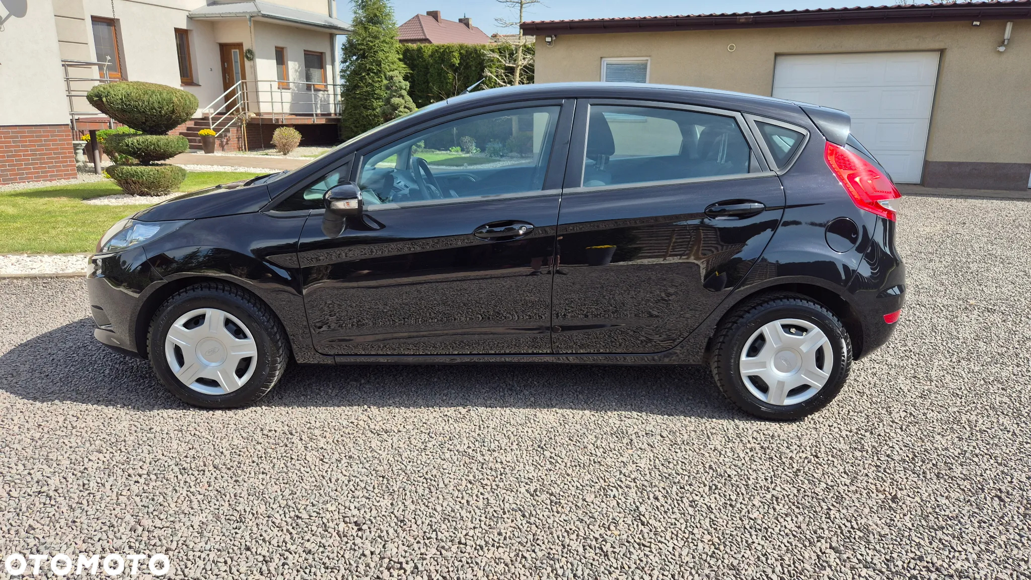 Ford Fiesta 1.25 Ambiente - 2
